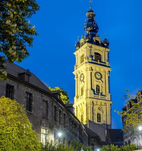 Luxury Apartment Mons City Center Экстерьер фото